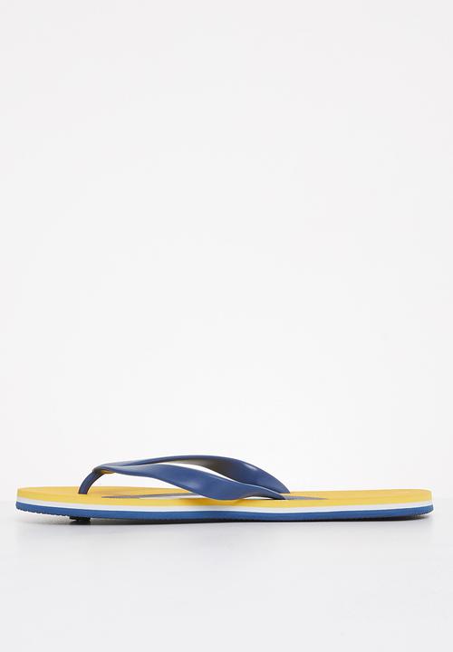 Ben Sherman - Ben sherman sandals - yellow