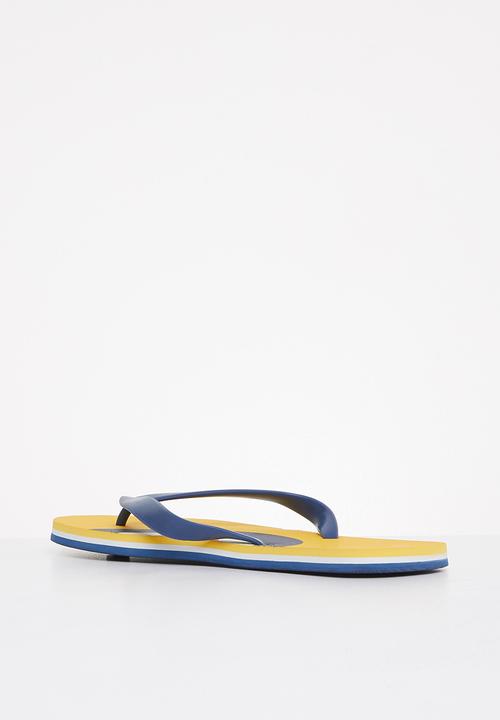 Ben Sherman - Ben sherman sandals - yellow