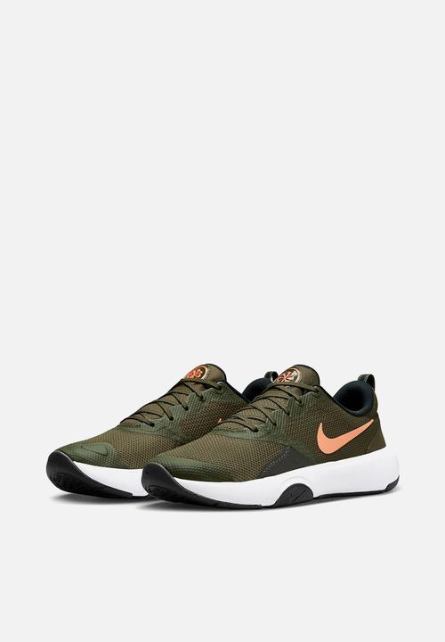 Nike - Nike city rep tr - cargo khaki/safety orange-black-white