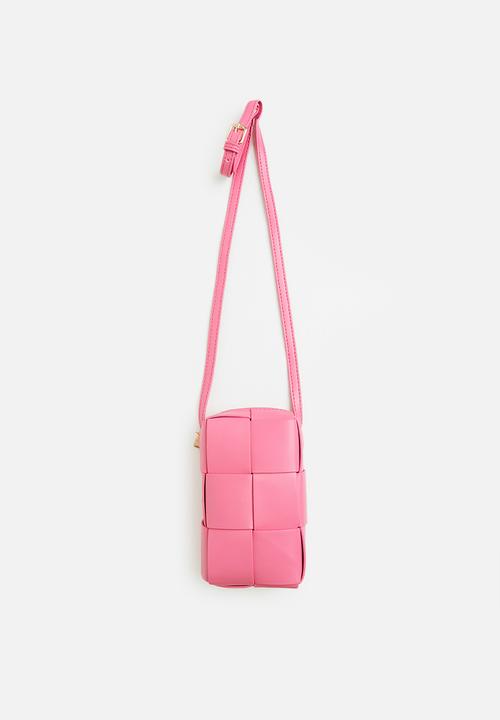 Superbalist - Woven crossbody bag - pink