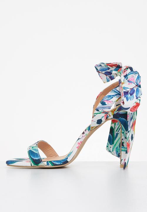 Footwork - Orion ankle tie barely there block heel - multi 