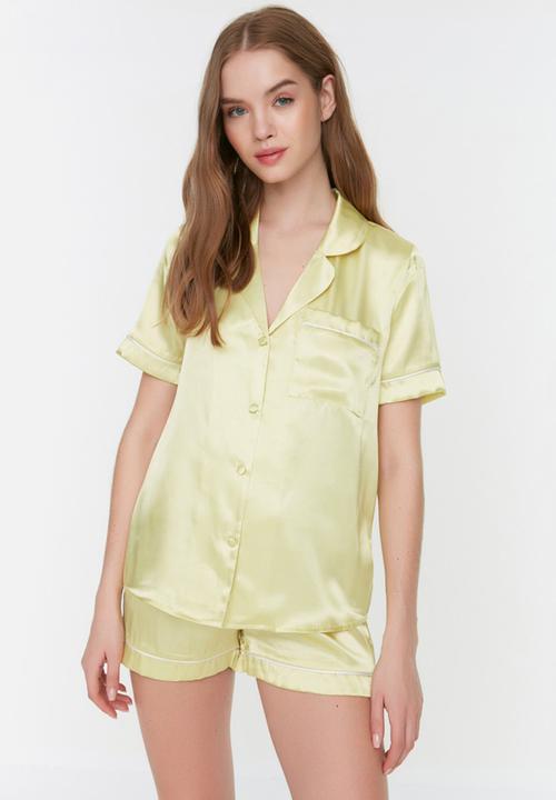 Trendyol - Satin pajamas set - yellow
