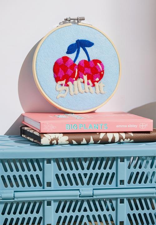 Typo - Diy wool felting kit - suck it cherries