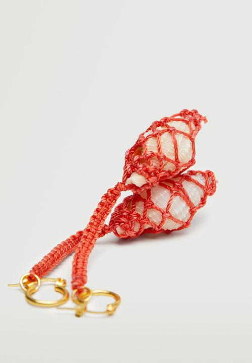 MANGO - Shell pendant earrings - gold & orange
