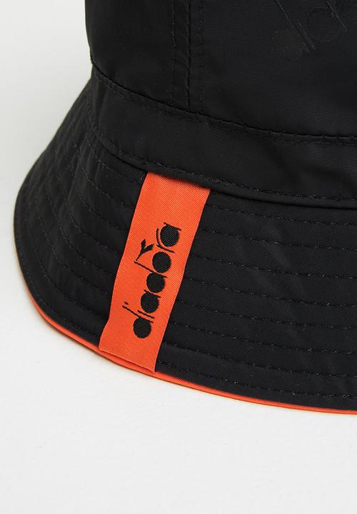 Diadora - Moda bucket - black