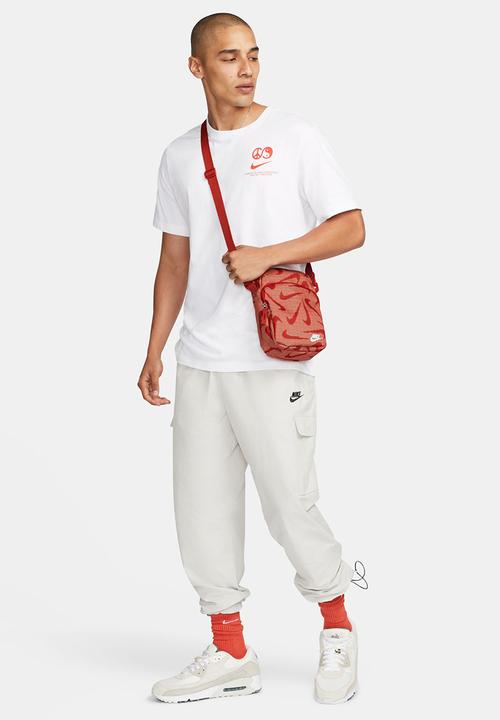 Nike - Nike heritage - cinnabar & white