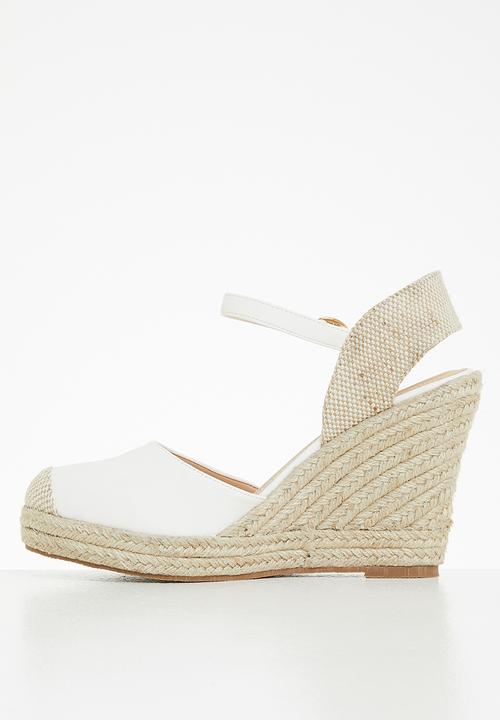 Miss Black - Hooked1 espadrille wedge heel - white