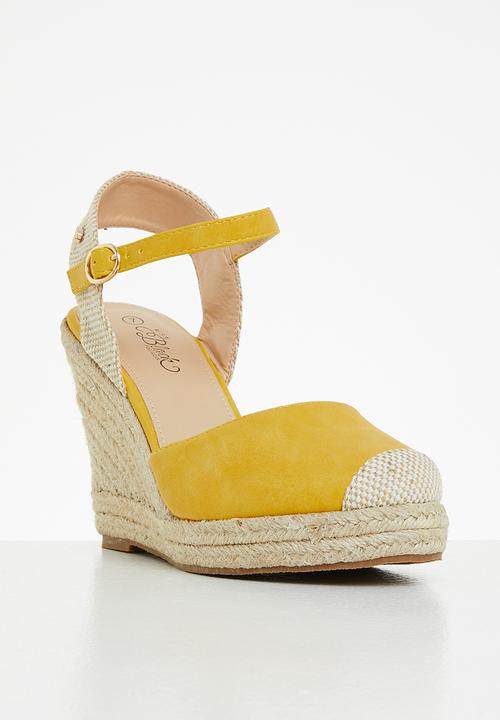 Miss Black - Hooked1 espadrille wedge heel - yellow