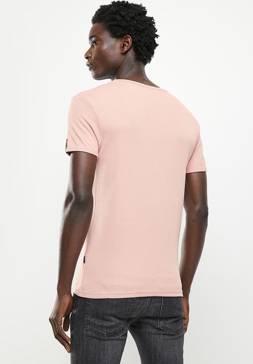 SOVIET - M bolt short sleeve muscle fit T-shirt - salmon