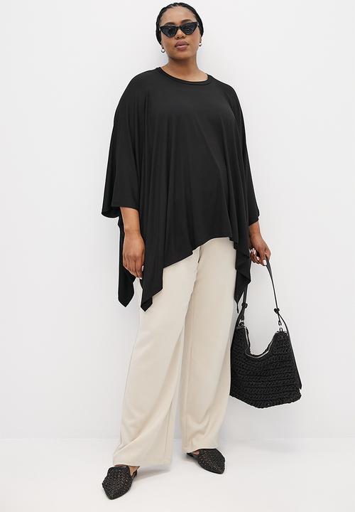 edit Plus - 3/4 Sleeve batwing top - black