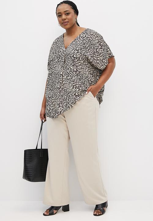 edit Plus - V-neck hi-low shell - stone & black