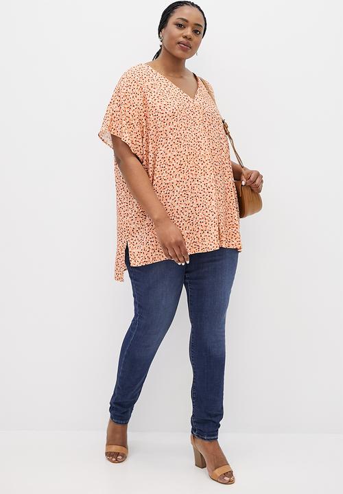 edit Plus - V-neck hi-low shell - beige