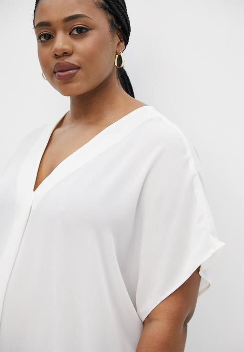 edit Plus - V-neck hi-low shell - milk