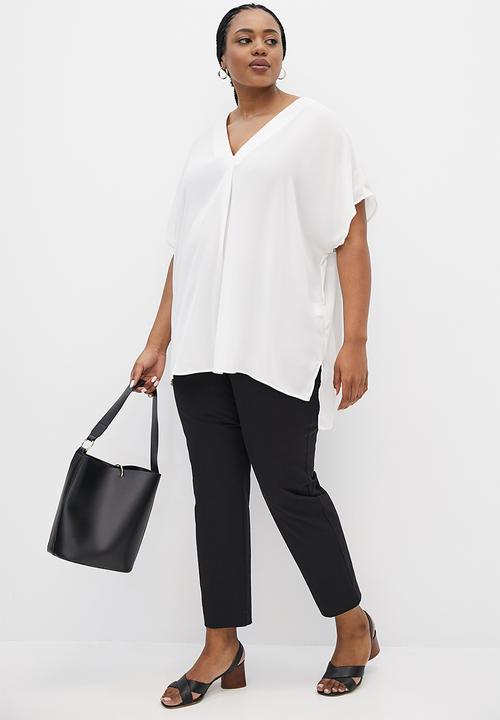 edit Plus - V-neck hi-low shell - milk