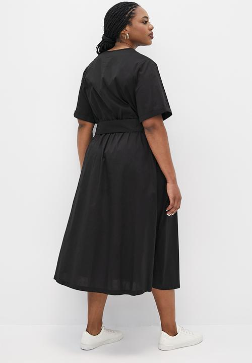 edit Plus - Short sleeve cotton wrap dress - black