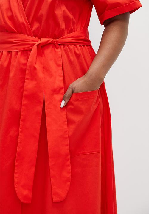 edit Plus - Short sleeve cotton wrap dress - red