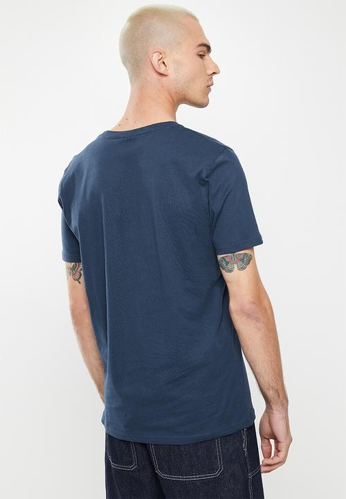 Crosshatch - Beswick ch pocket badge tee - navy