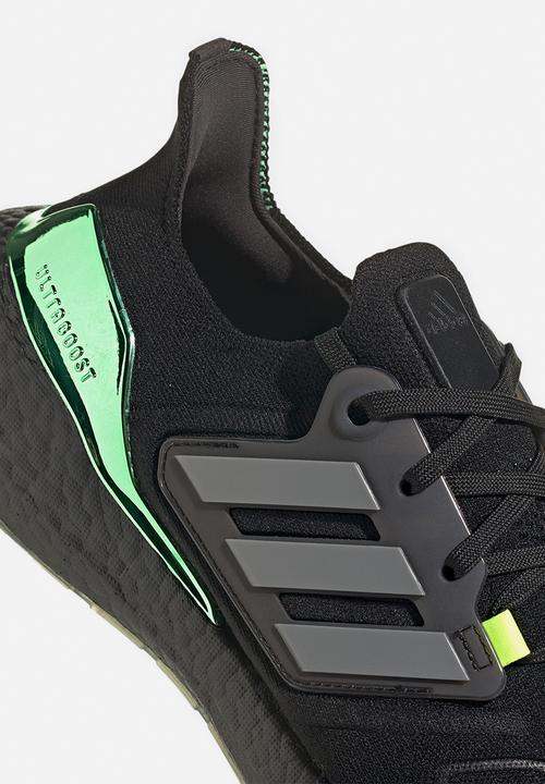 adidas Originals - Ultraboost 22 - core black/iron met./beam green