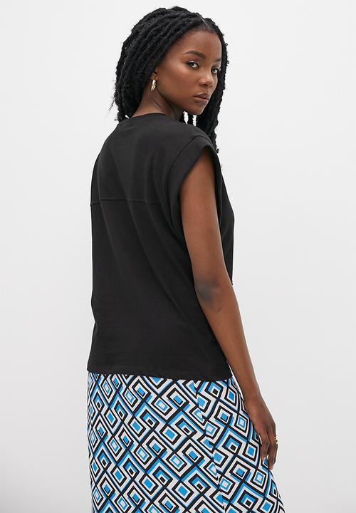Superbalist - Relaxed grown on sleeve tee - black