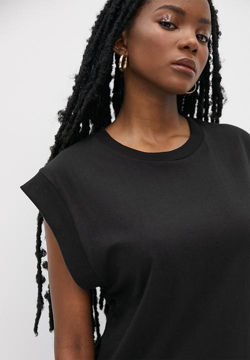 Superbalist - Relaxed grown on sleeve tee - black