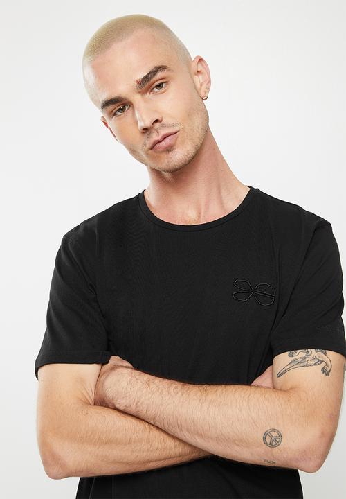 Crosshatch - Beswick ch pocket badge tee - black