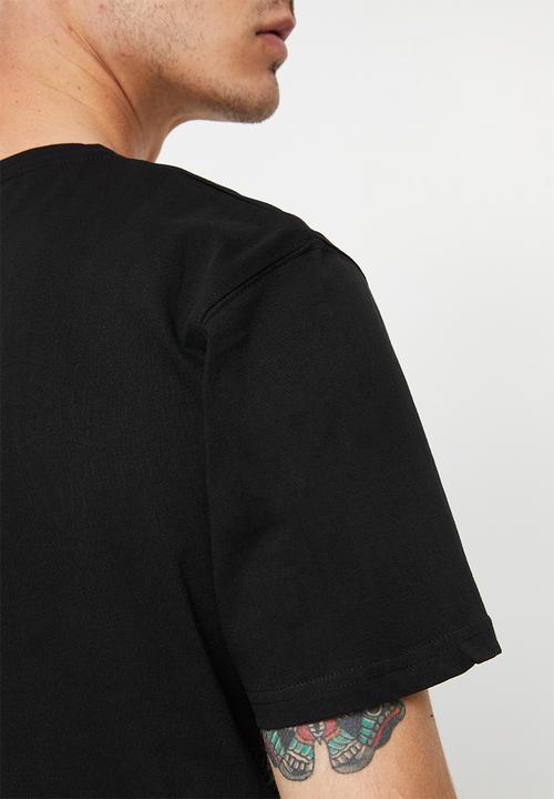 Crosshatch - Beswick ch pocket badge tee - black
