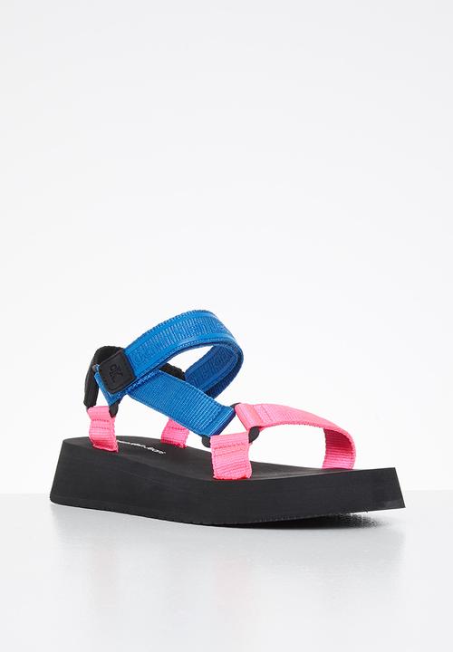 Calvin Klein - Prefresato sandal 1 - knockout pink & blue