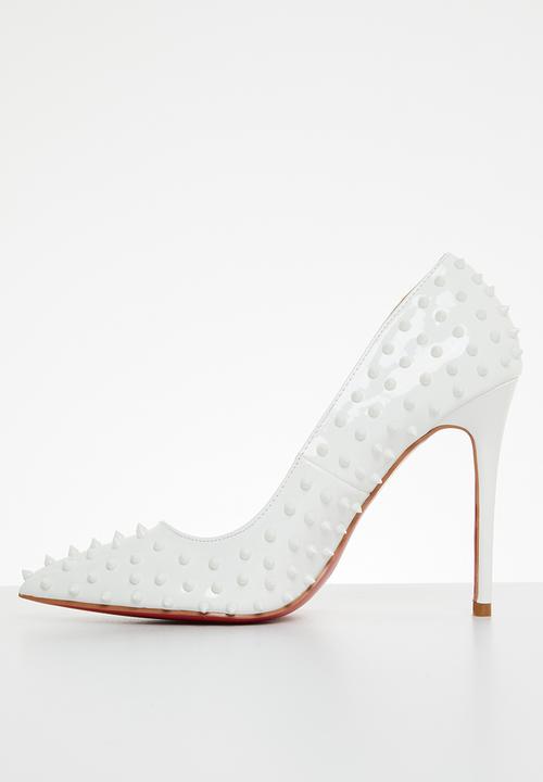 Miss Black - Killer3 barely there court heel - white