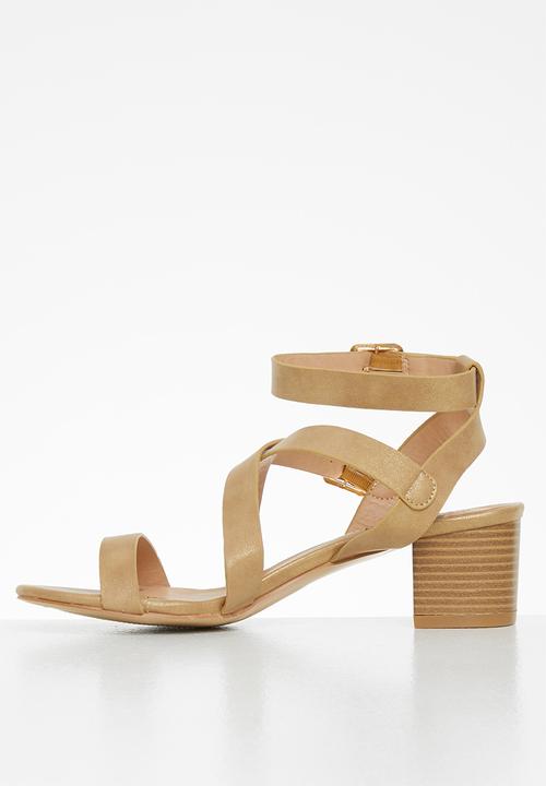 Butterfly Feet - Bonolo 1 ankle tie block heel - tan
