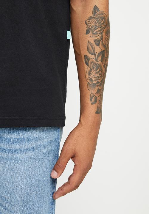Vissla  - Foundation short sleeve tee - black