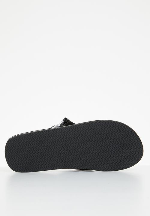 Call It Spring - Helm - black