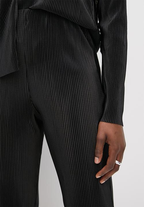 VELVET - Plisse pants - black
