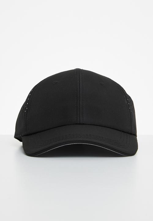 Superbalist - Perforated peak cap - black