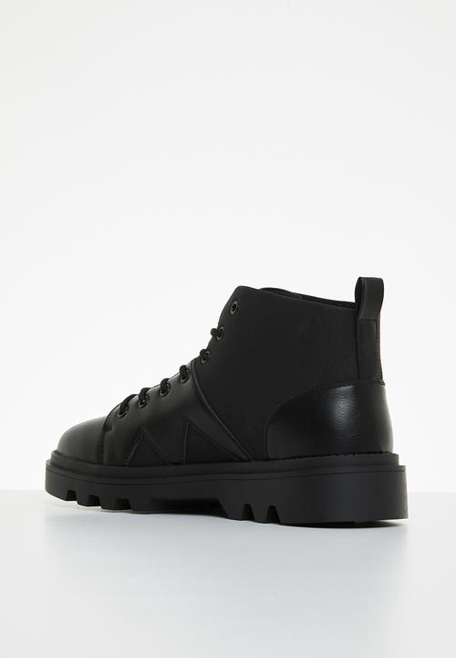 MAZERATA - Vinchey 5 nubuck wax - black