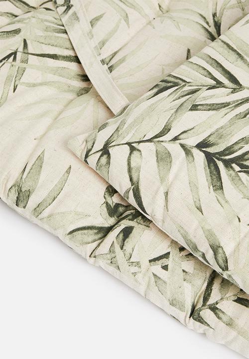 Sixth Floor - Isabella outdoor french roll-green