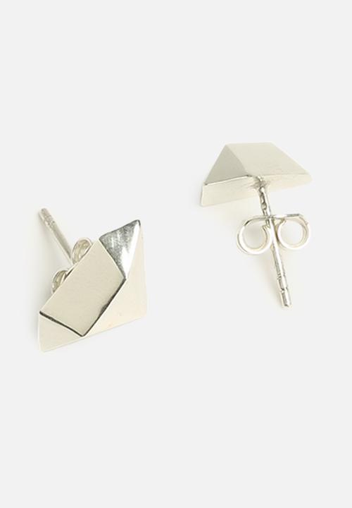 Bennt - 3D Diamond Earring