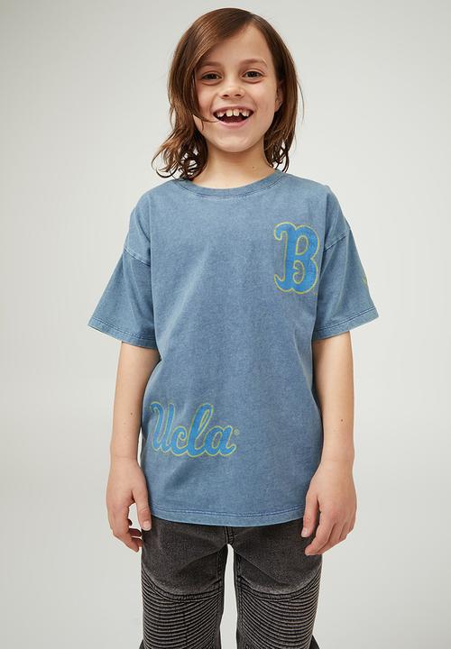 Cotton On - License quinn short sleeve tee - lcn ucl retro blue wash/ucla