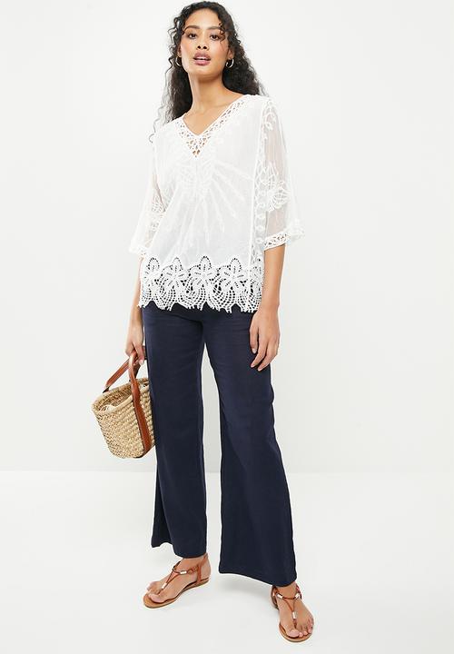 Stella Morgan - Embroidery and lace blouse - white