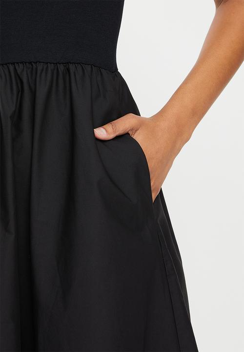 Me&B - Flare dress - black