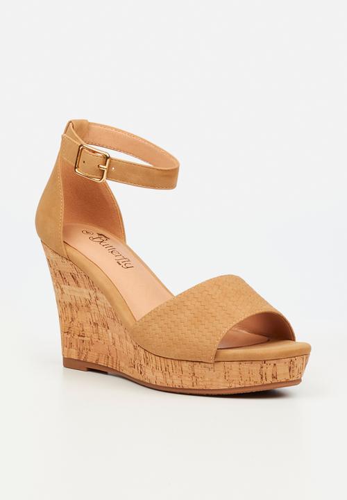 Butterfly Feet - Debra 4 wedge heel - camel