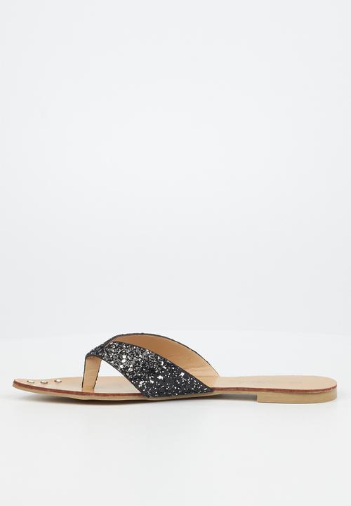 Miss Black - Jazmin1 toe post sandal - black