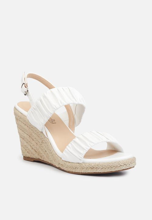 Butterfly Feet - Drayco 7 espadrille wedge heel - white