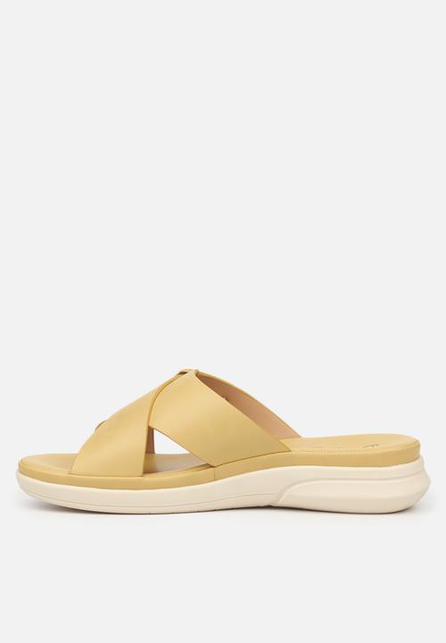 Butterfly Feet - Ella 1 slide sandal - yellow