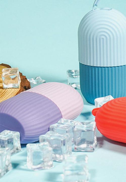 Glam Beauty - Dual-Toned Ribbed Facial Ice Roller - Blue