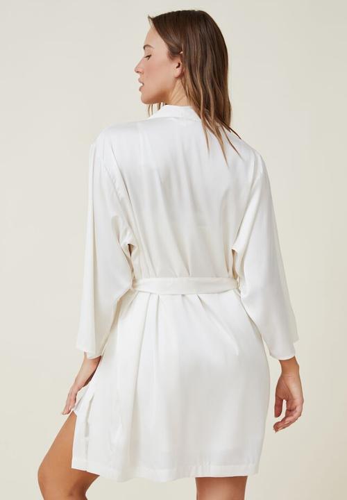 Cotton On - Bridal satin robe - coconut milk