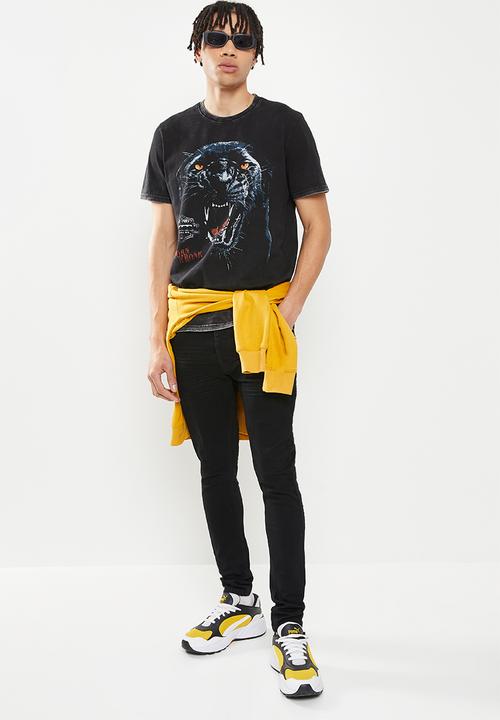 Cutty - Ozzy vintage wash lux tee - black
