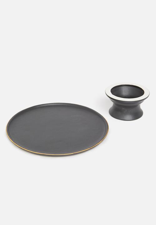 Urchin Art - Calanthea cake stand - black & gold