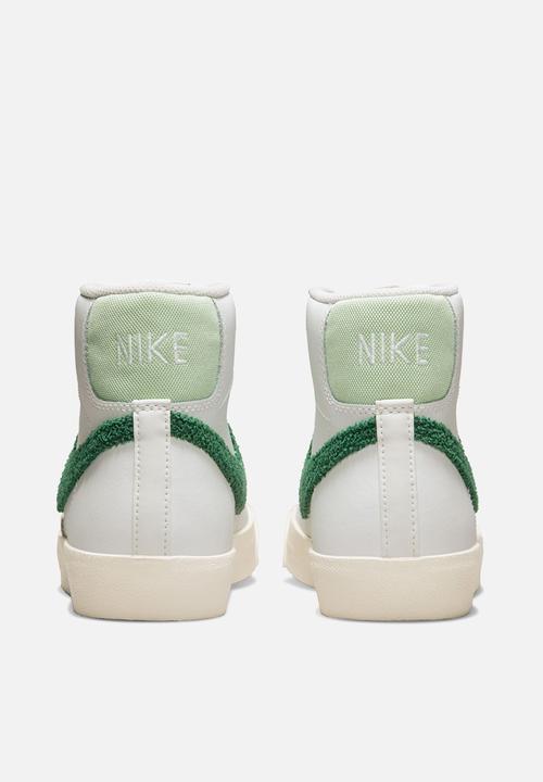 Nike - Wmns nike blazer mid '77 vntg - summit white/gorge green-light silver