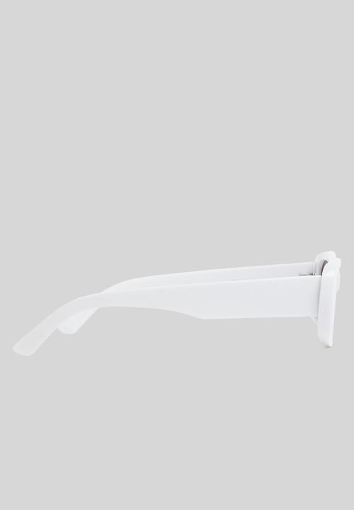 Superbalist - Rectangular sunglasses - white 