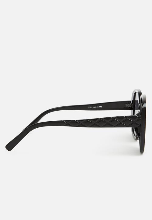 Superbalist - Melissa oversized sunglasses - black